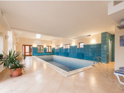 Pool tiling Sydney
